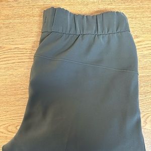 Lululemon joggers size 6